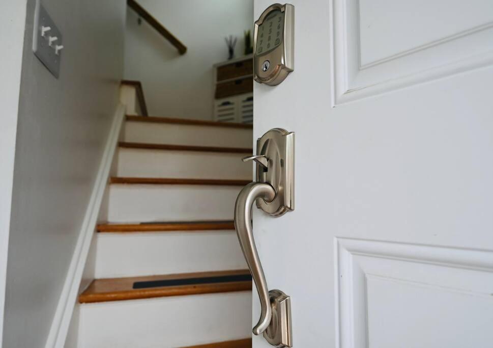 Bright & Cozy 2Nd Floor Apartment Close To Nyc Bloomfield Zewnętrze zdjęcie